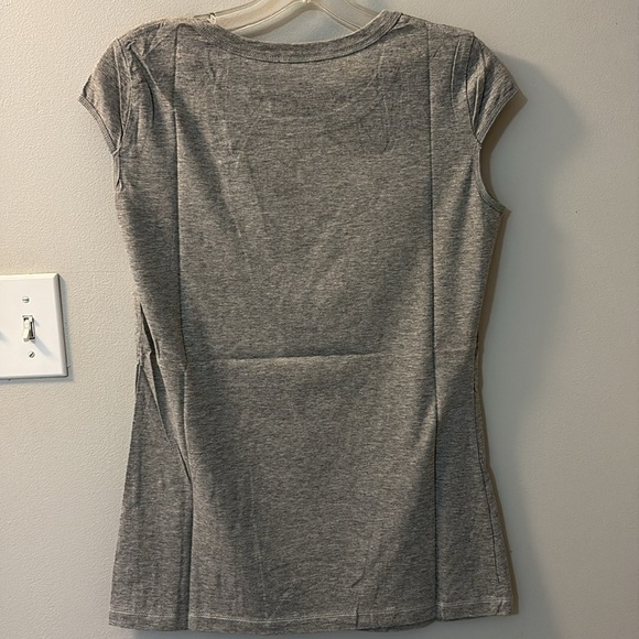 FIORUCCI Gray Naomi Campbell Printed Graphic T-Shirt Cap Sleeve Size Small - Picture 8 of 8